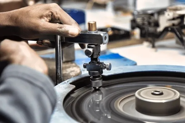 Diamond cutting